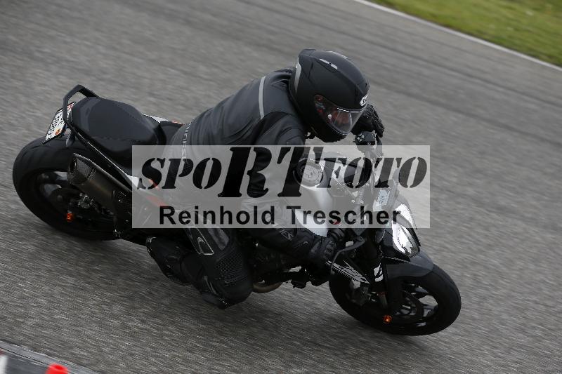 /Archiv-2025/10 23.04.2025 Cornu Master School ADR/rot-rouge/40